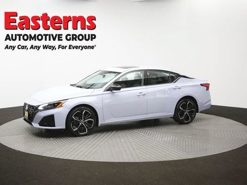 Used 2023 Nissan Altima 2.5 SR AWD/4WD image 58