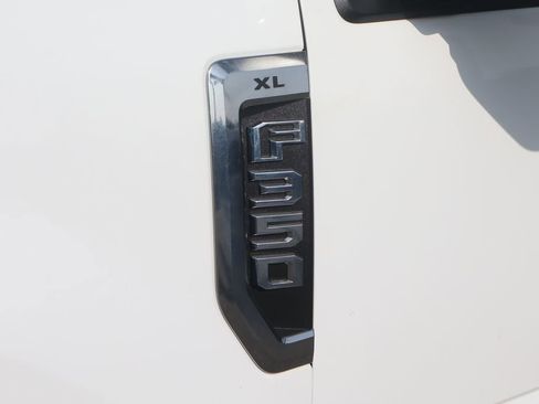 Used 2022 Ford F350 XL w/ Power Equipment Group RWD image 45
