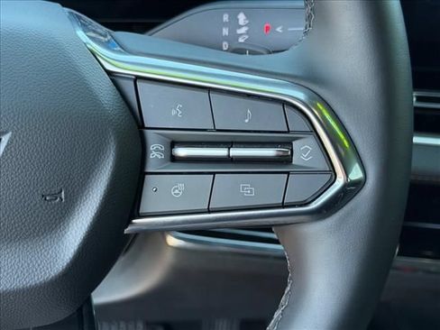 Used 2025 Chevrolet Equinox LT FWD image 18
