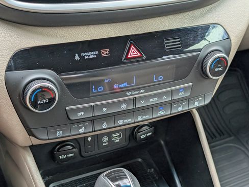Used 2020 Hyundai Tucson Ultimate w/ Cargo Package AWD/4WD image 17