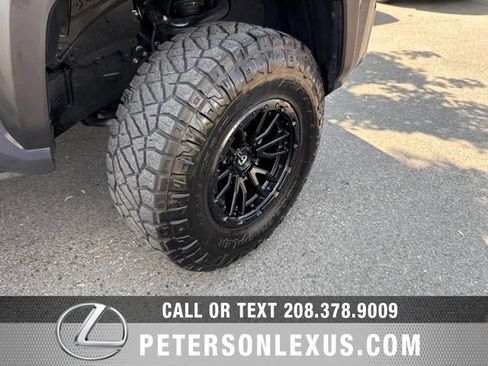 Used 2025 Toyota 4Runner SR5 AWD/4WD image 11