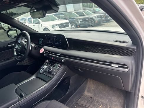Used 2025 Hyundai Palisade Calligraphy AWD/4WD image 16