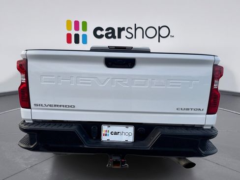Used 2023 Chevrolet Silverado 2500 Custom w/ Custom Convenience Package image 4