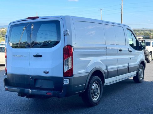 Used 2015 Ford Transit 150 130 Low Roof RWD image 3
