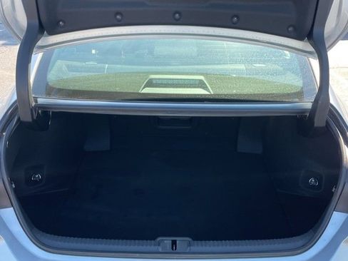 Used 2023 Lexus ES 300h F Sport FWD image 18