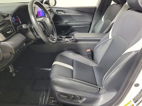 Used 2025 Toyota Camry SE FWD image 19
