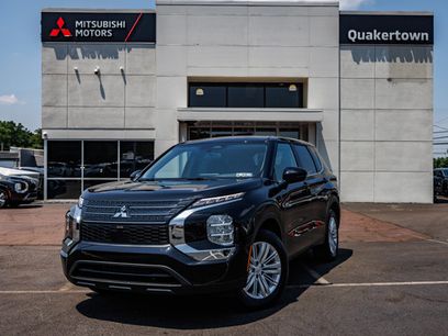 New 2025 Mitsubishi Outlander ES