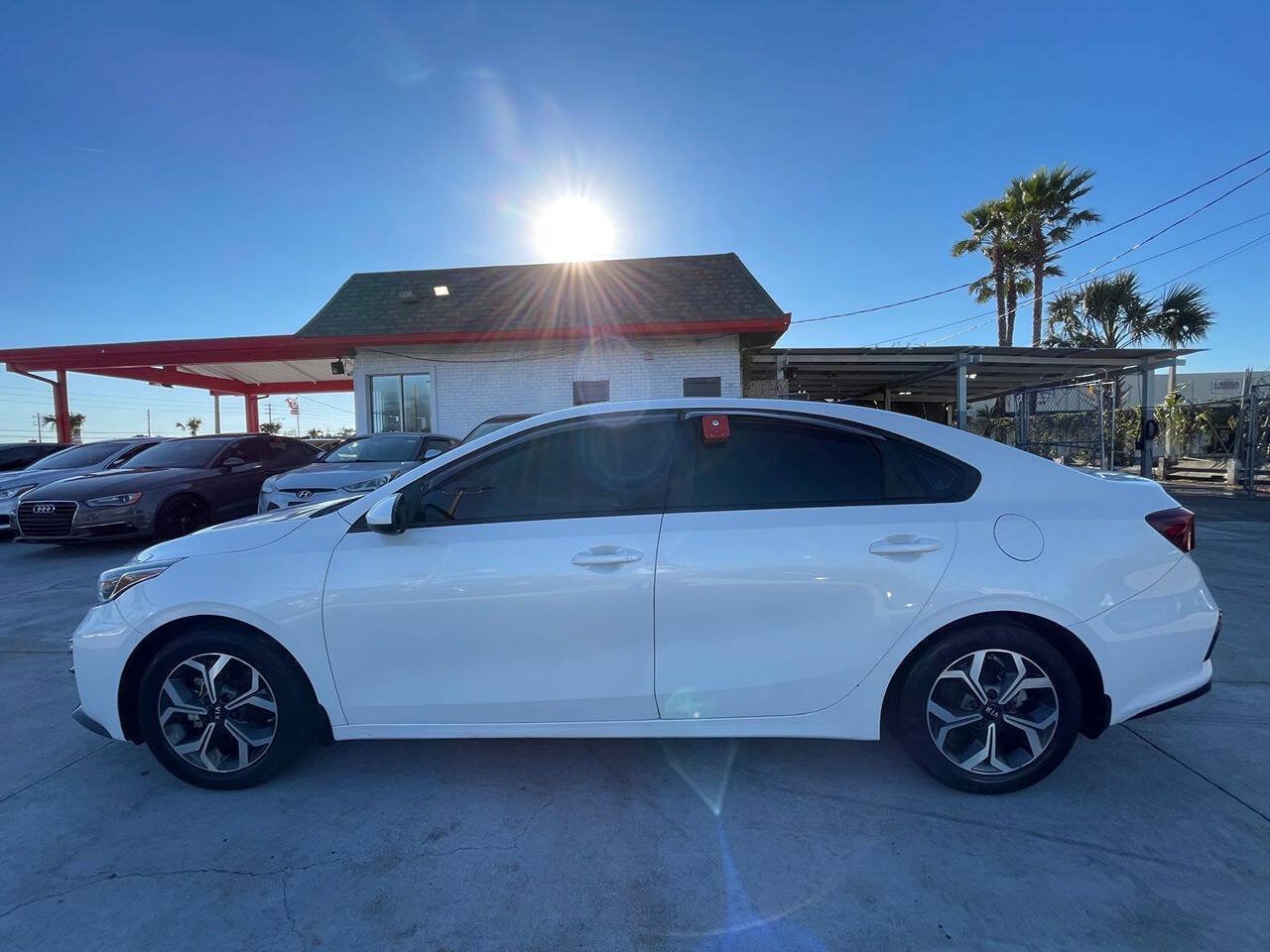 Used 2021 Kia Forte LXS FWD image 19