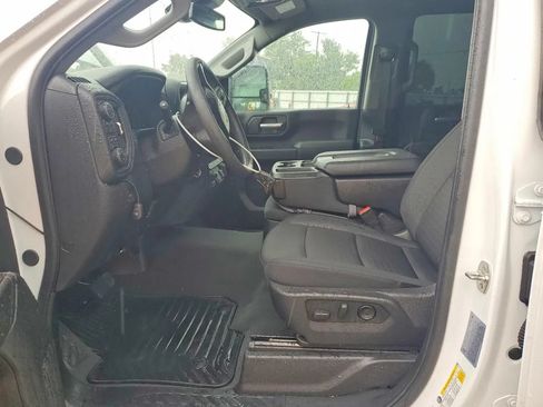Used 2025 Chevrolet Silverado 2500 Custom w/ Custom Value Package AWD/4WD image 7