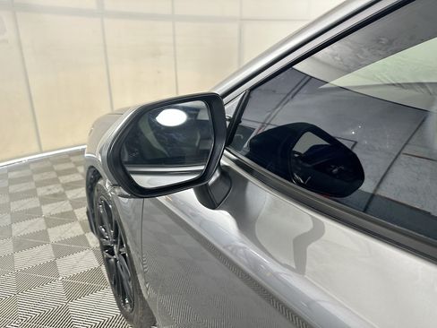 Used 2025 Toyota Camry SE w/ Convenience Package FWD image 10
