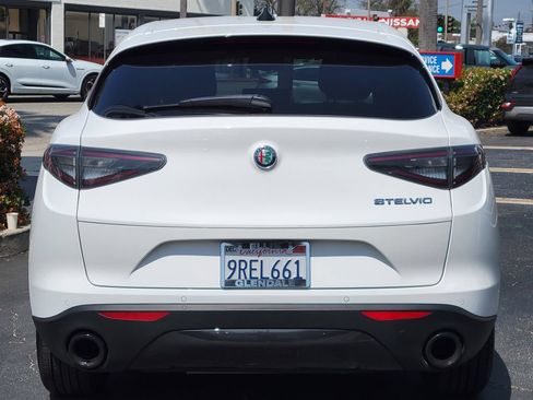 Used 2024 Alfa Romeo Stelvio Sprint RWD image 28