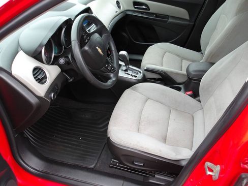 Used 2015 Chevrolet Cruze LT FWD image 5