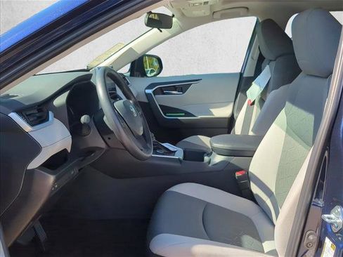 New 2025 Toyota RAV4 XLE image 10
