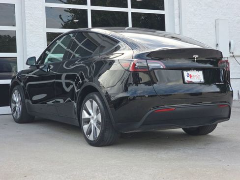 Used 2023 Tesla Model Y Long Range AWD/4WD image 7
