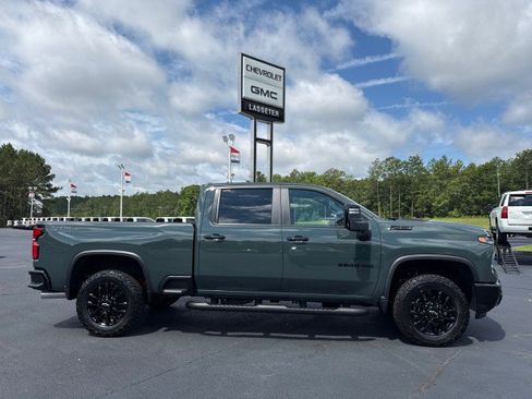 New 2026 Chevrolet Silverado 2500 LT w/ Trail Boss Package AWD/4WD image 2