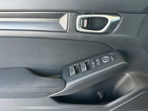 Used 2023 Honda Civic LX image 10