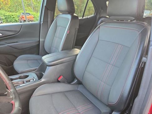 Used 2023 Chevrolet Equinox RS w/ LPO, Floor Liner Package image 11
