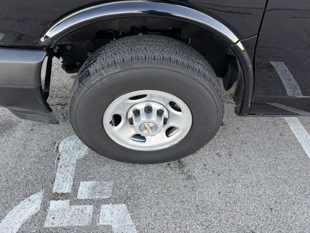 Used 2025 Chevrolet Express 2500 w/ Driver Convenience Package RWD image 13