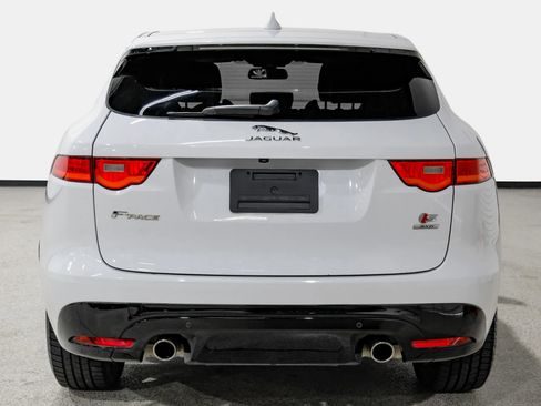 Used 2017 Jaguar F-PACE S image 7