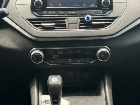 Used 2023 Nissan Altima 2.5 S FWD image 15