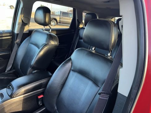 Used 2015 Dodge Journey Crossroad w/ Flexible Seating Group image 20