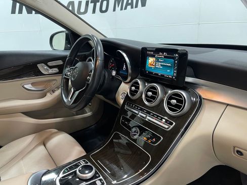 Used 2019 Mercedes-Benz C 300 4MATIC Sedan image 17