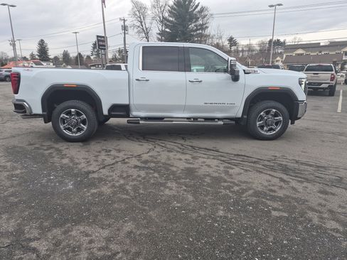 Used 2026 GMC Sierra 2500 SLT w/ SLT Premium Package image 18
