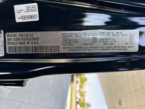 Used 2025 Jeep Gladiator Mojave w/ Safety Group image 33