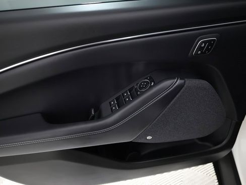 Used 2025 Ford Mustang Mach-E Premium image 16