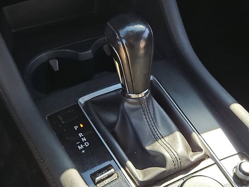 Used 2020 MAZDA MAZDA3 Sedan w/ Select Package image 14