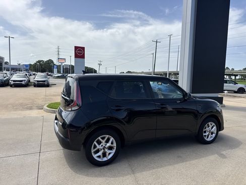 Certified 2024 Kia Soul LX w/ Option Group 015 FWD image 13