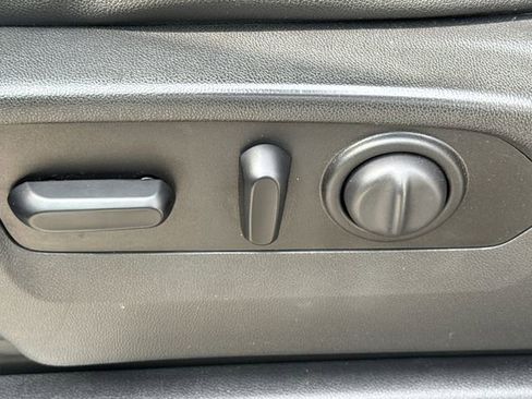 Used 2021 Chevrolet Silverado 1500 LT Trail Boss w/ Convenience Package II image 21