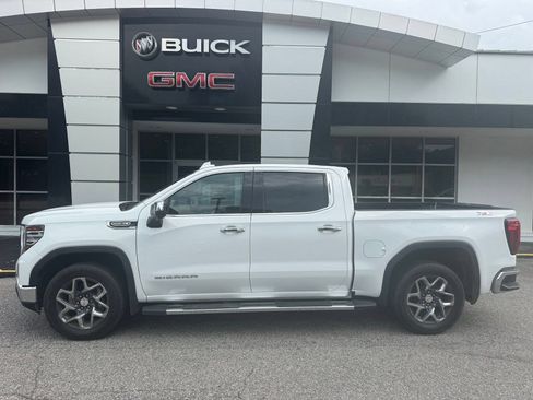 Used 2025 GMC Sierra 1500 SLT w/ SLT Premium Plus Package AWD/4WD image 3