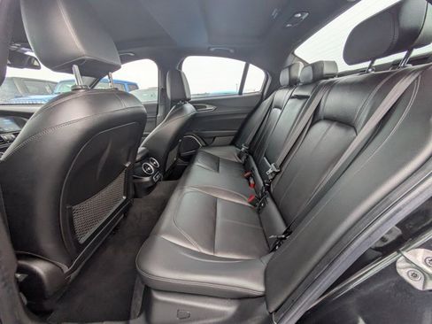 Used 2022 Alfa Romeo Giulia Ti image 11