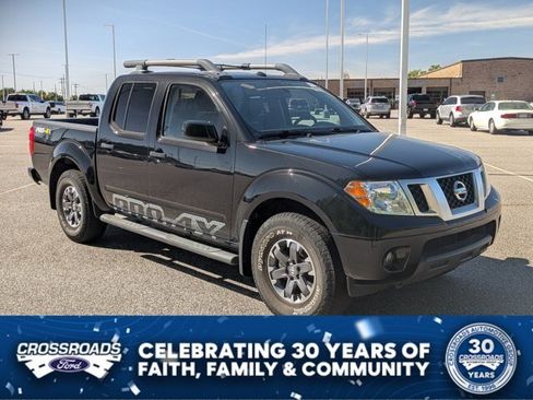Used 2020 Nissan Frontier PRO-4X w/ Pro-4x Utility Package AWD/4WD image 2