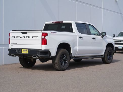 Used 2022 Chevrolet Silverado 1500 LT Trail Boss w/ Bed Protection Package AWD/4WD image 3