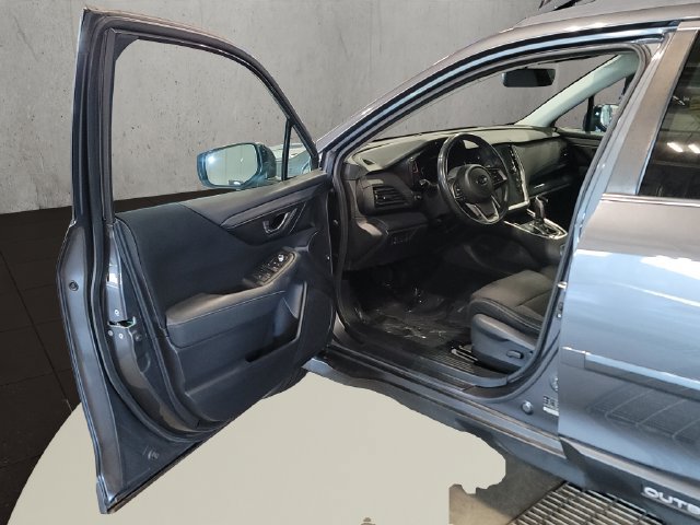 Used 2020 Subaru Outback Premium AWD/4WD image 14
