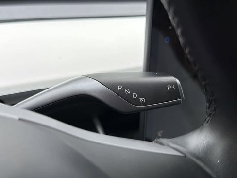 Used 2019 Tesla Model 3 Long Range image 17