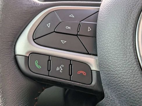 Used 2023 Jeep Renegade Trailhawk w/ Sun/Sound Group AWD/4WD image 35
