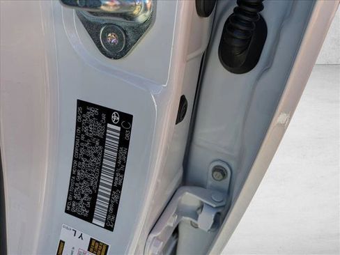 New 2026 Toyota Prius Plug-In Hybrid FWD image 16