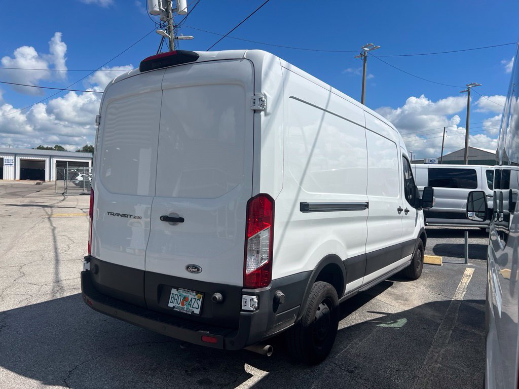 Used 2023 Ford Transit 250 Medium Roof w/ Load Area Protection Package RWD image 4