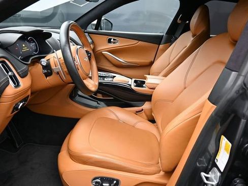 Used 2021 Aston Martin DBX AWD/4WD image 11