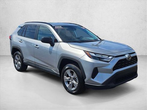 Used 2025 Toyota RAV4 LE AWD/4WD image 3