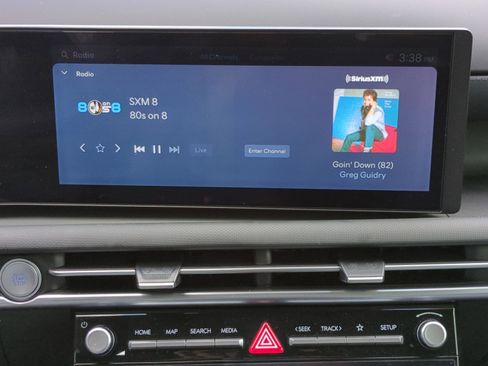 Certified 2025 Hyundai Santa Cruz SEL image 17