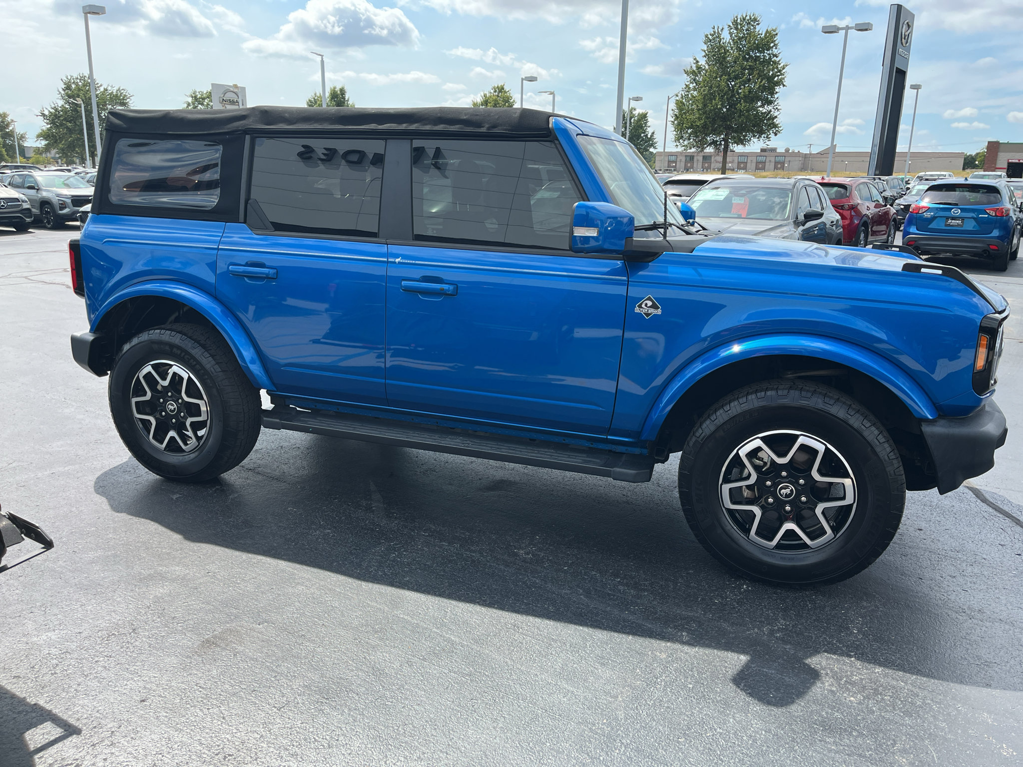 Used 2022 Ford Bronco Outer Banks AWD/4WD image 8