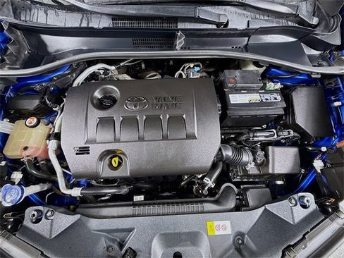 Certified 2018 Toyota C-HR XLE image 28