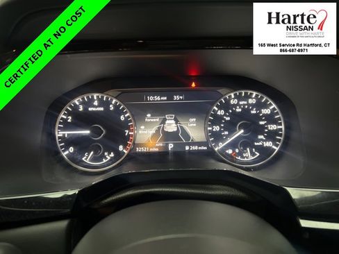 Used 2024 Nissan Pathfinder SV image 9