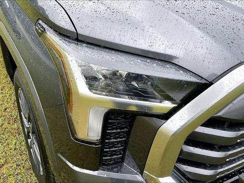 Used 2026 Toyota Tundra Limited AWD/4WD image 30