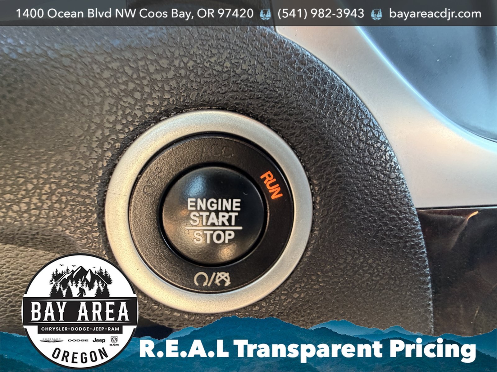 Used 2019 Chrysler 300 Limited w/ Light Group RWD image 14