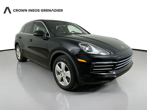 Used 2022 Porsche Cayenne AWD/4WD image 3